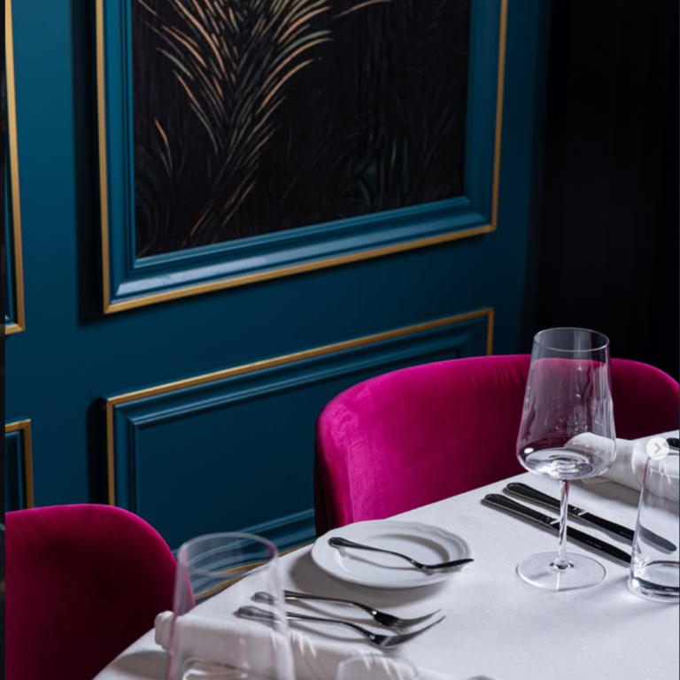 03_Convivium_Table